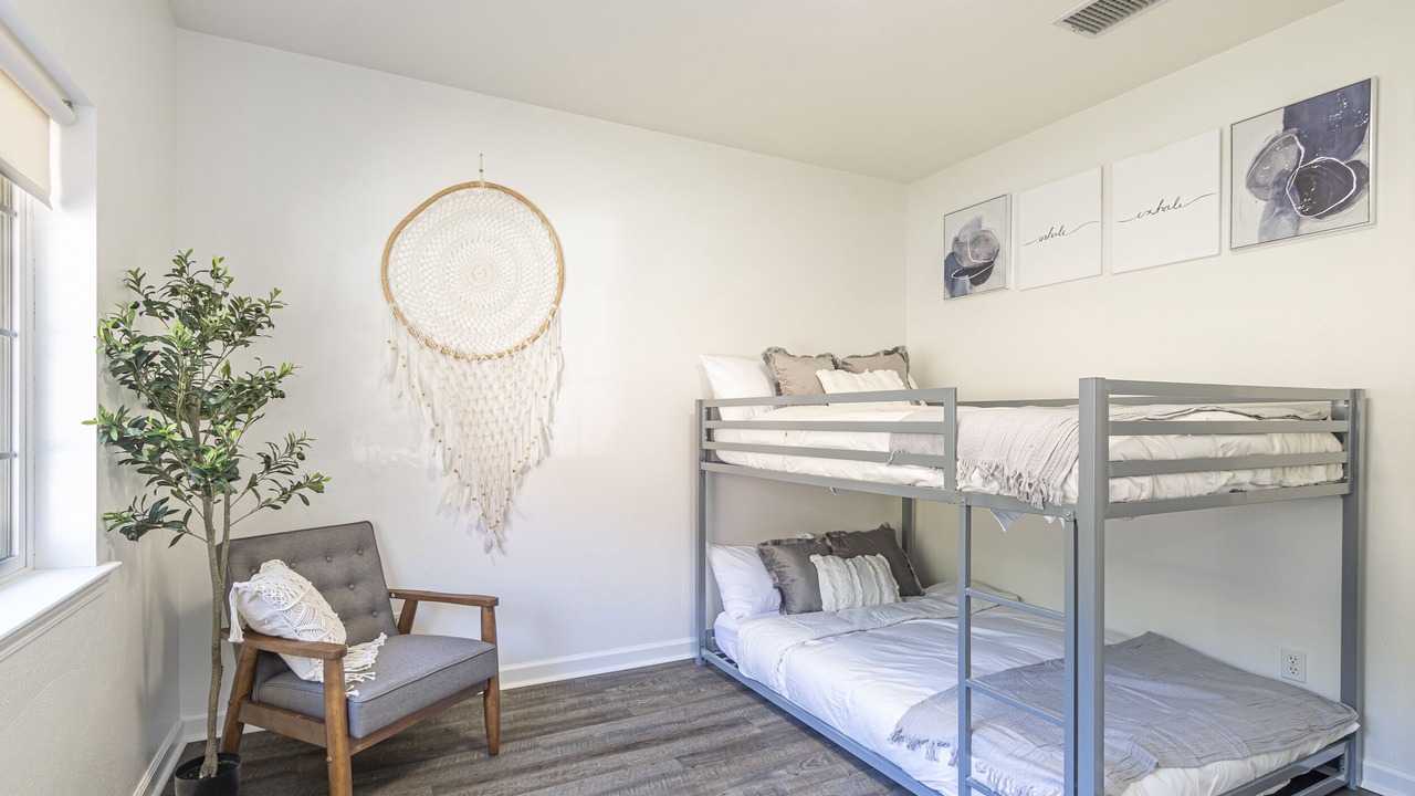 Photo of Bedroom in Oakhurst