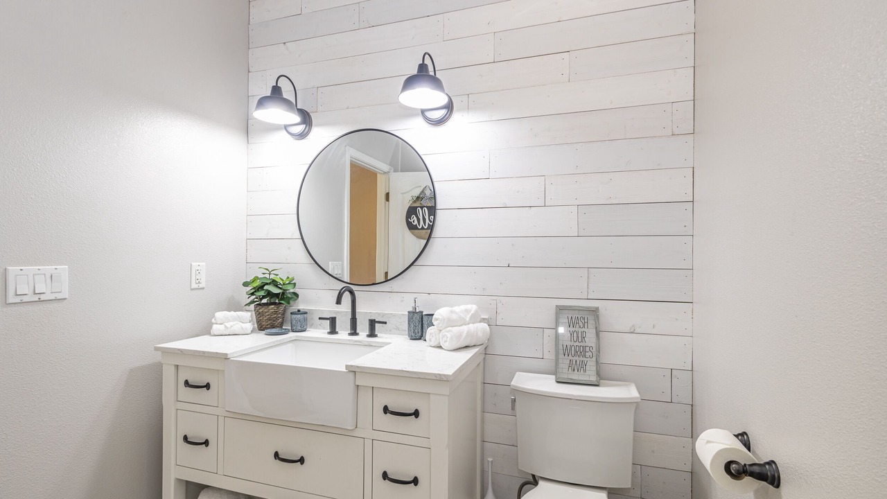 Photo of Bathroom in Oakhurst