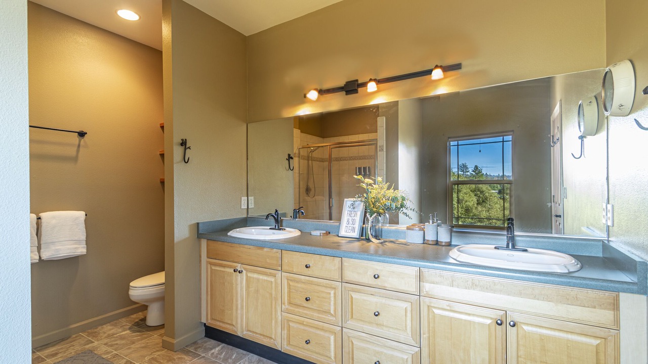 Photo of Bathroom in Oakhurst