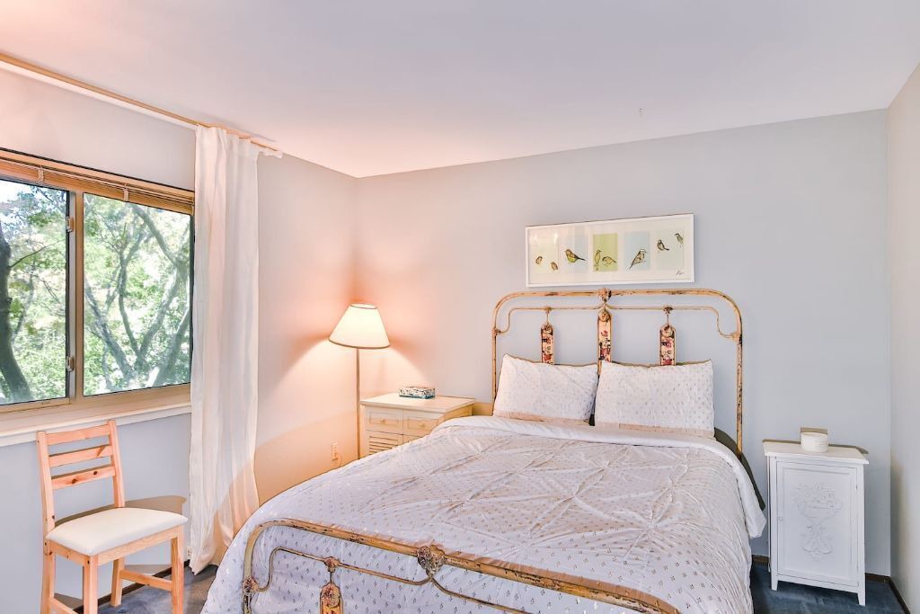 Photo of Bedroom in Northwood - Tara