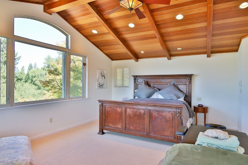 Photo of Bedroom in Northwood - Tara