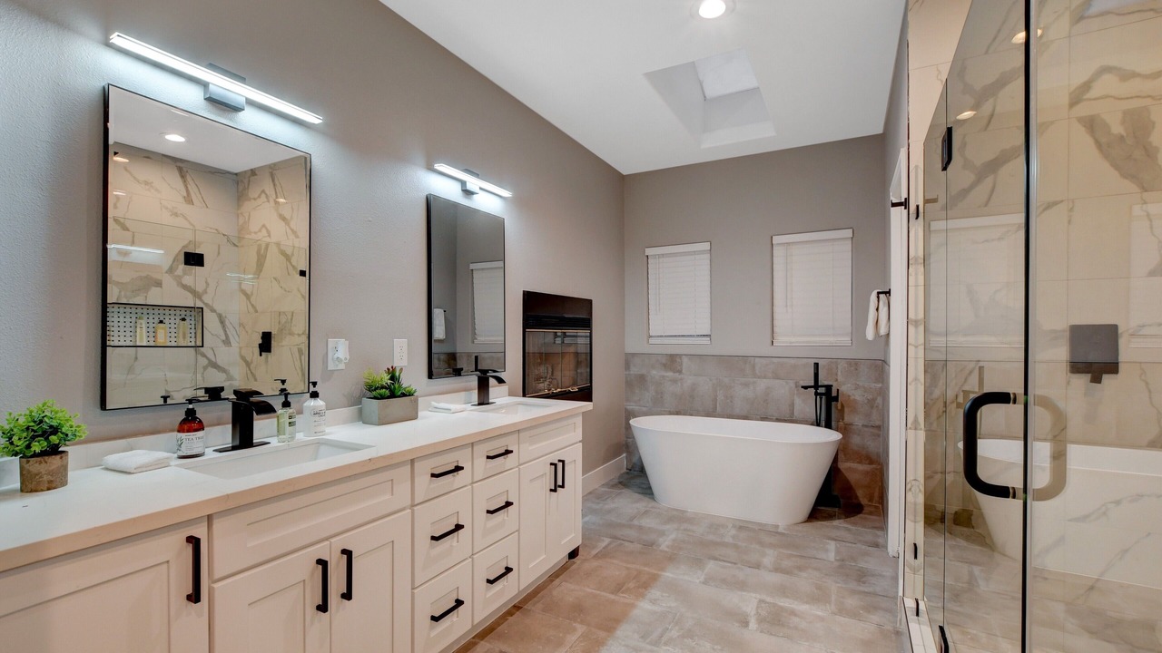 Photo of Bathroom in Green Valley