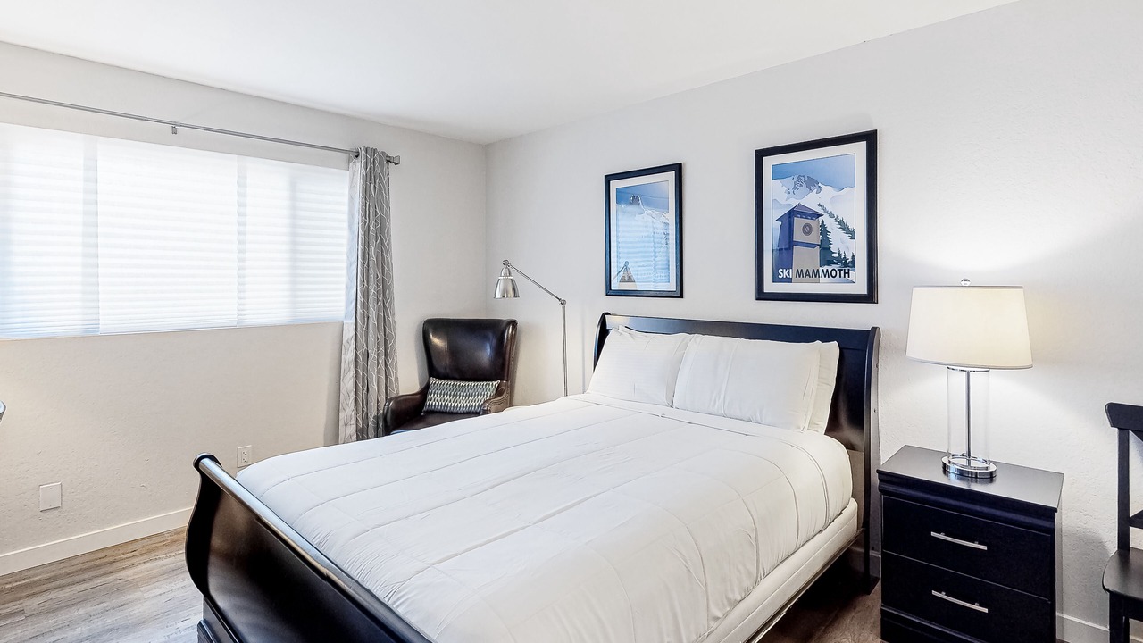 Photo of Bedroom in Mammoth Lakes