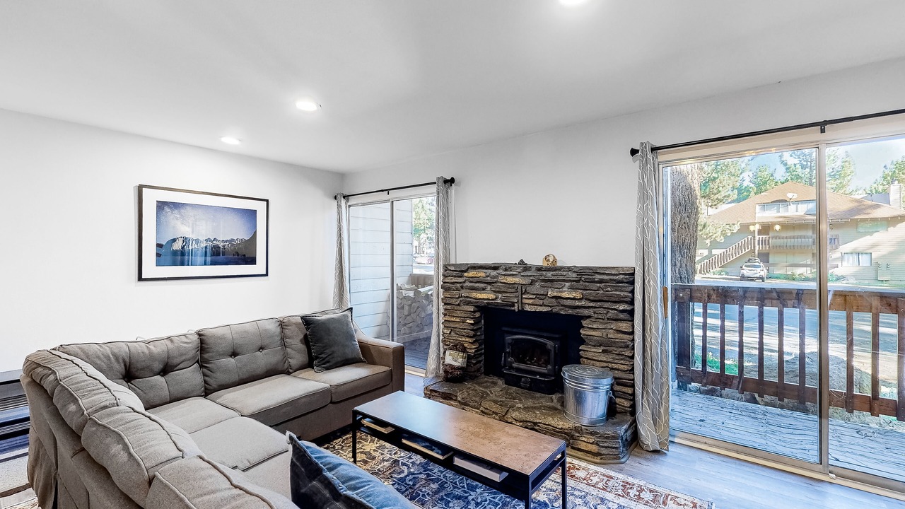 Photo of Livingroom in Mammoth Lakes
