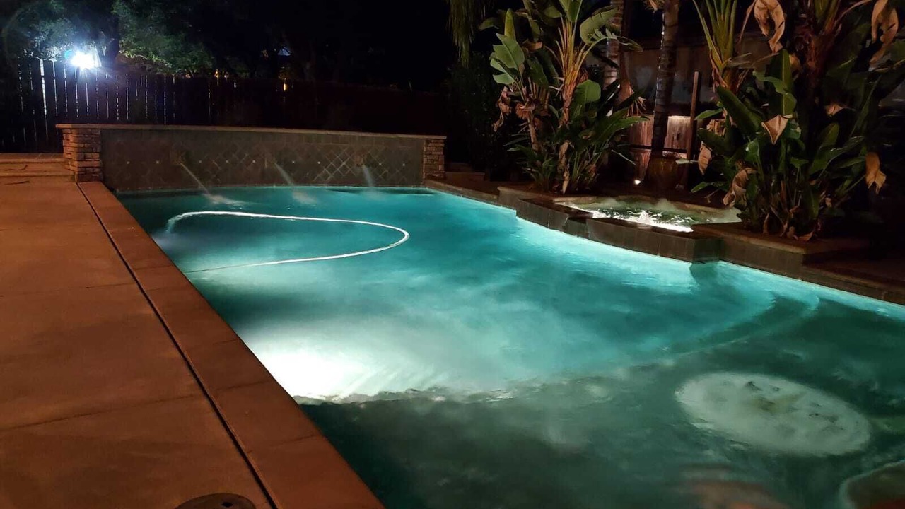 Photo of Outdoor in Raisin