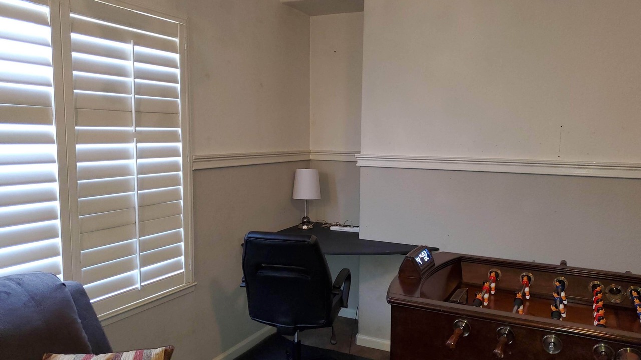 Photo of Bedroom in Raisin