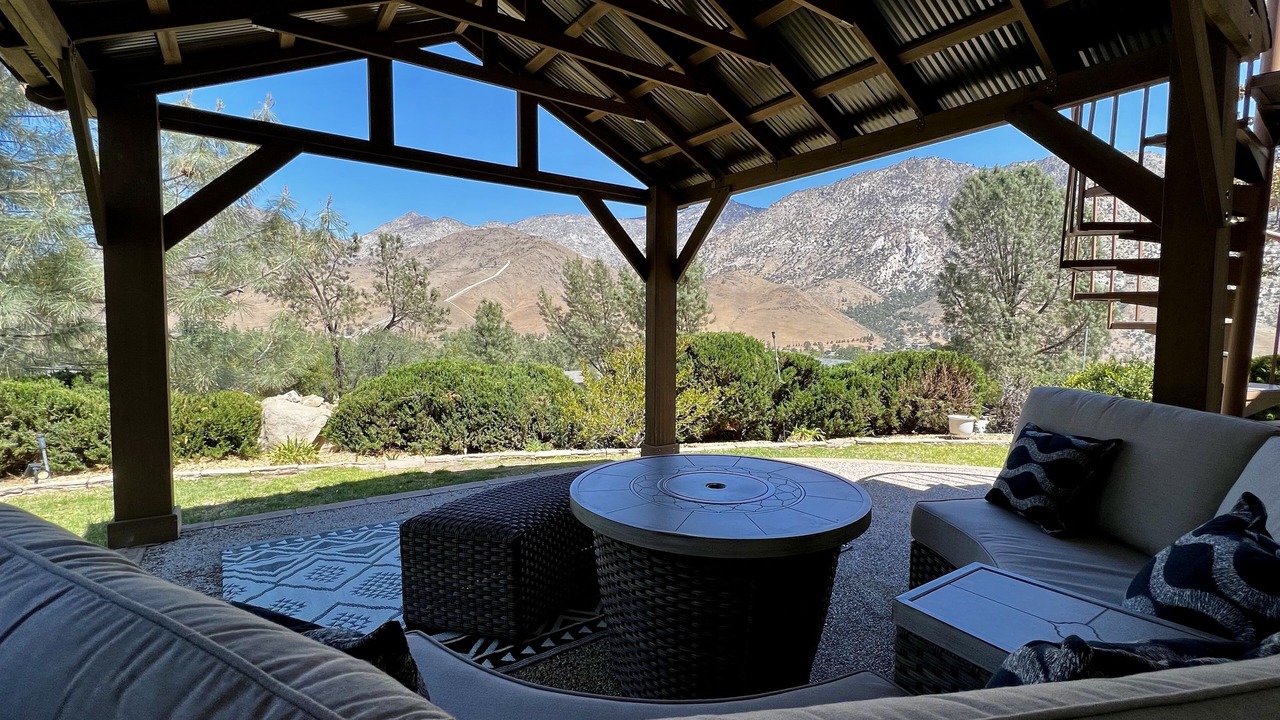 Photo of Patio Balcony in Kernville