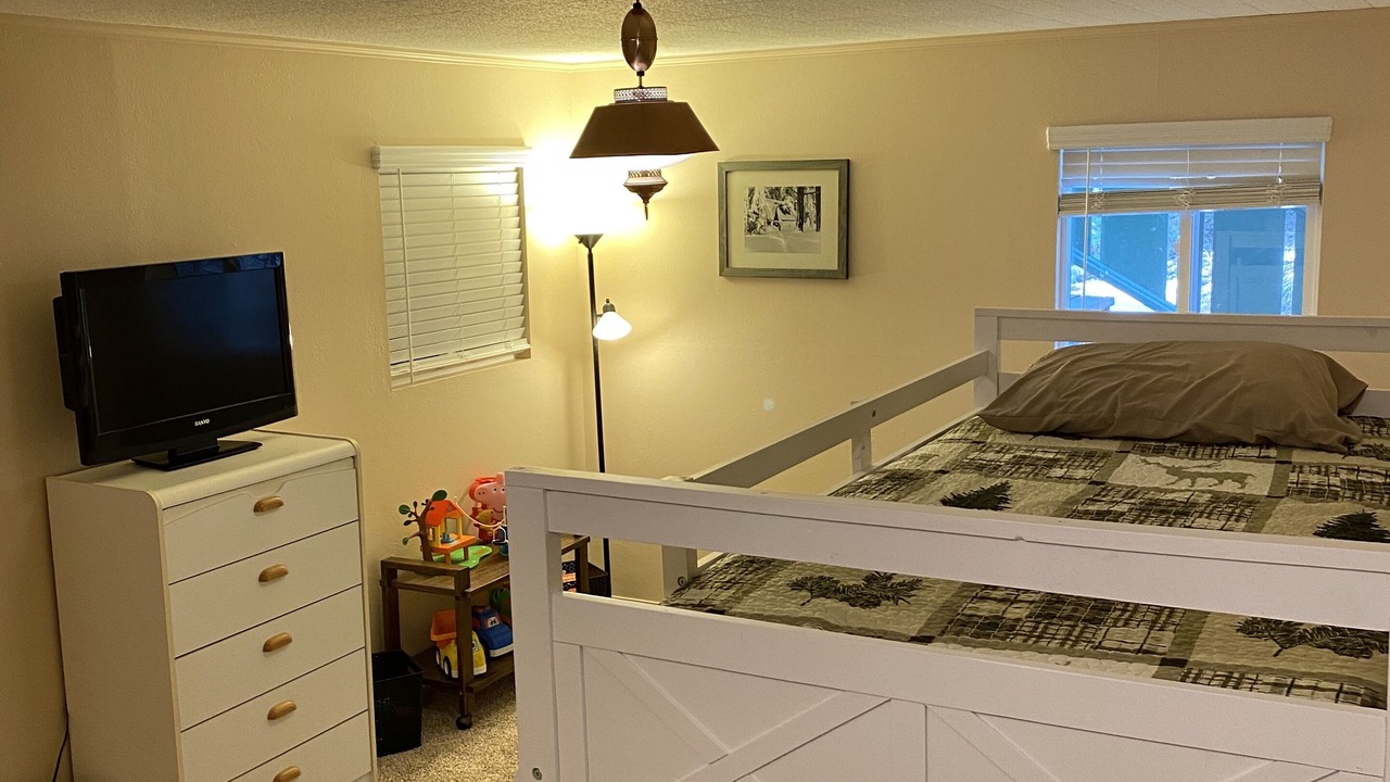 Photo of Bedroom in Strawberry