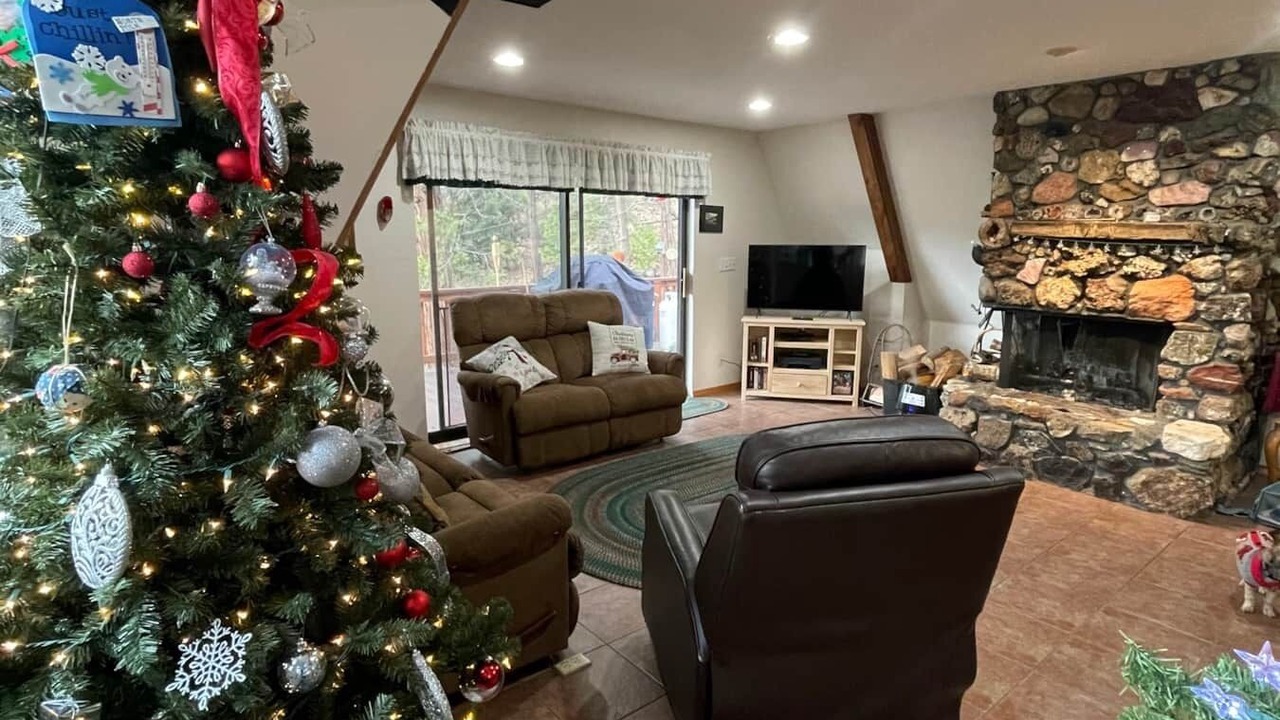Photo of Bedroom in Alta Sierra