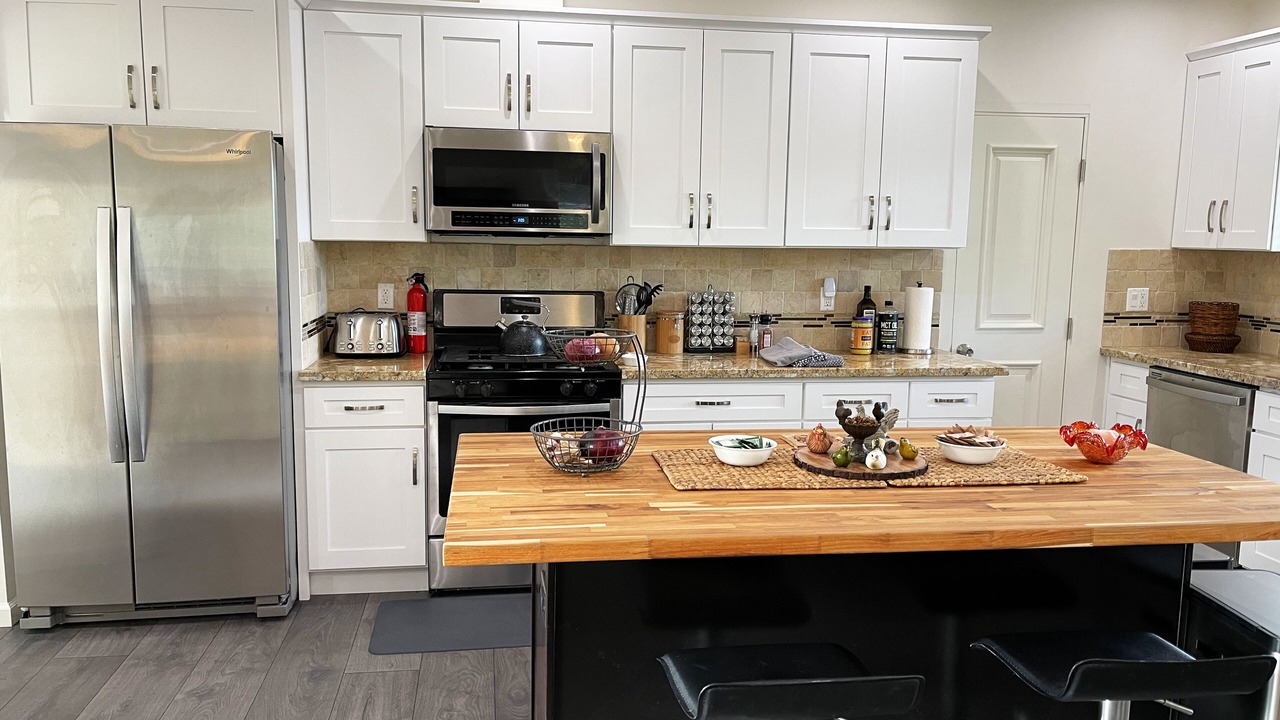 Photo of Kitchen in Pine Mountain Club