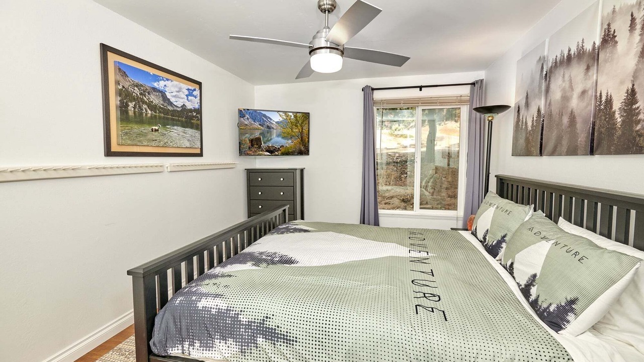 Photo of Bedroom in Mammoth Lakes