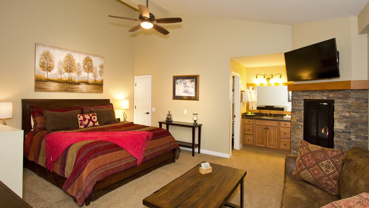 Photo of Bedroom in Mammoth Lakes