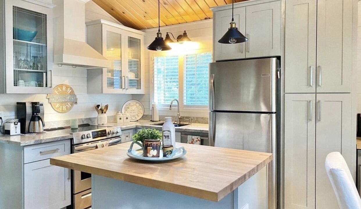 Photo of Kitchen in Groveland