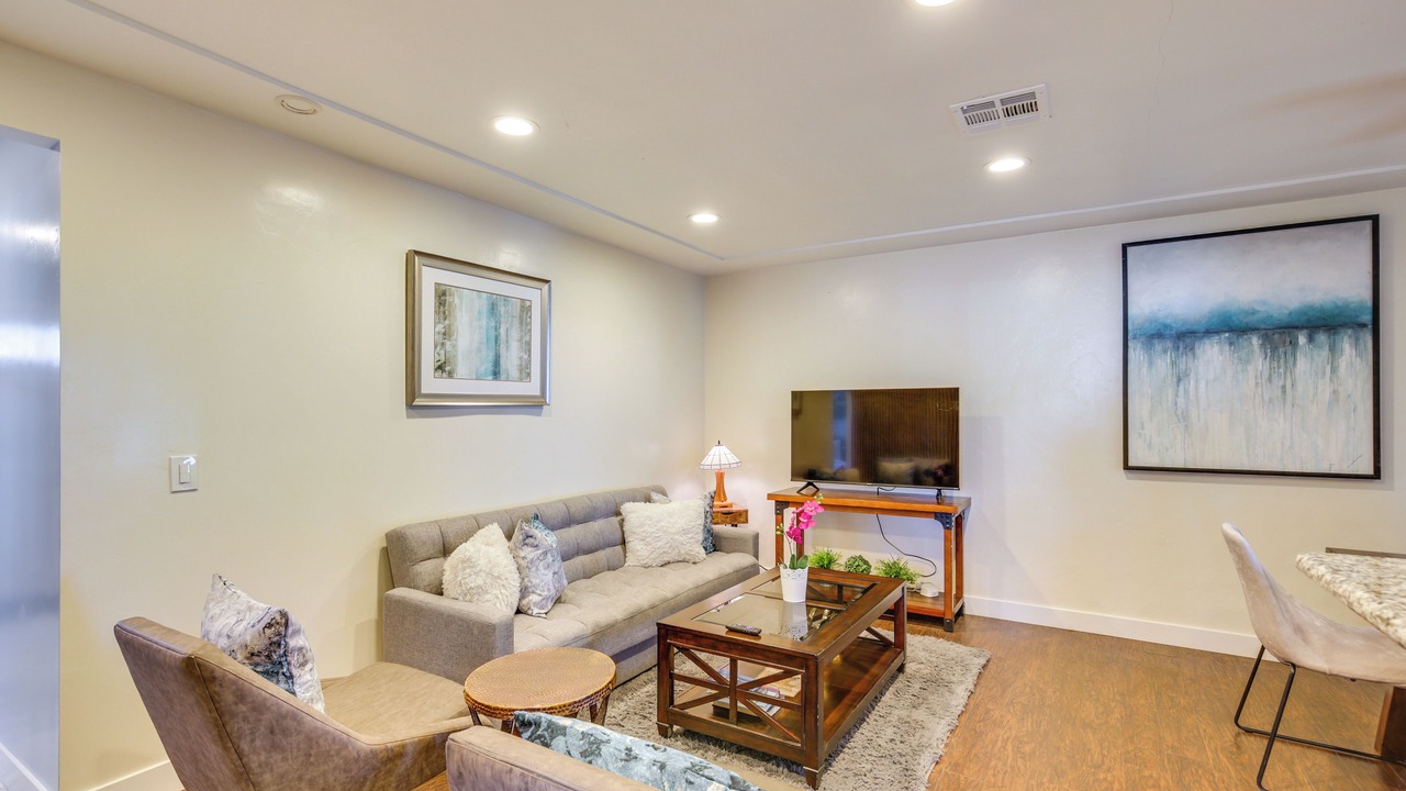 Photo of Livingroom in Lincoln Acres