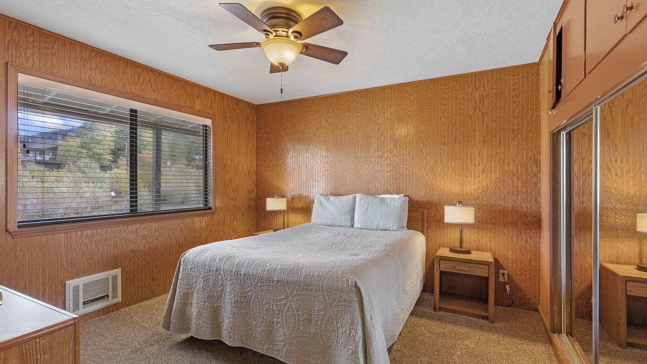 Photo of Bedroom in June Lake