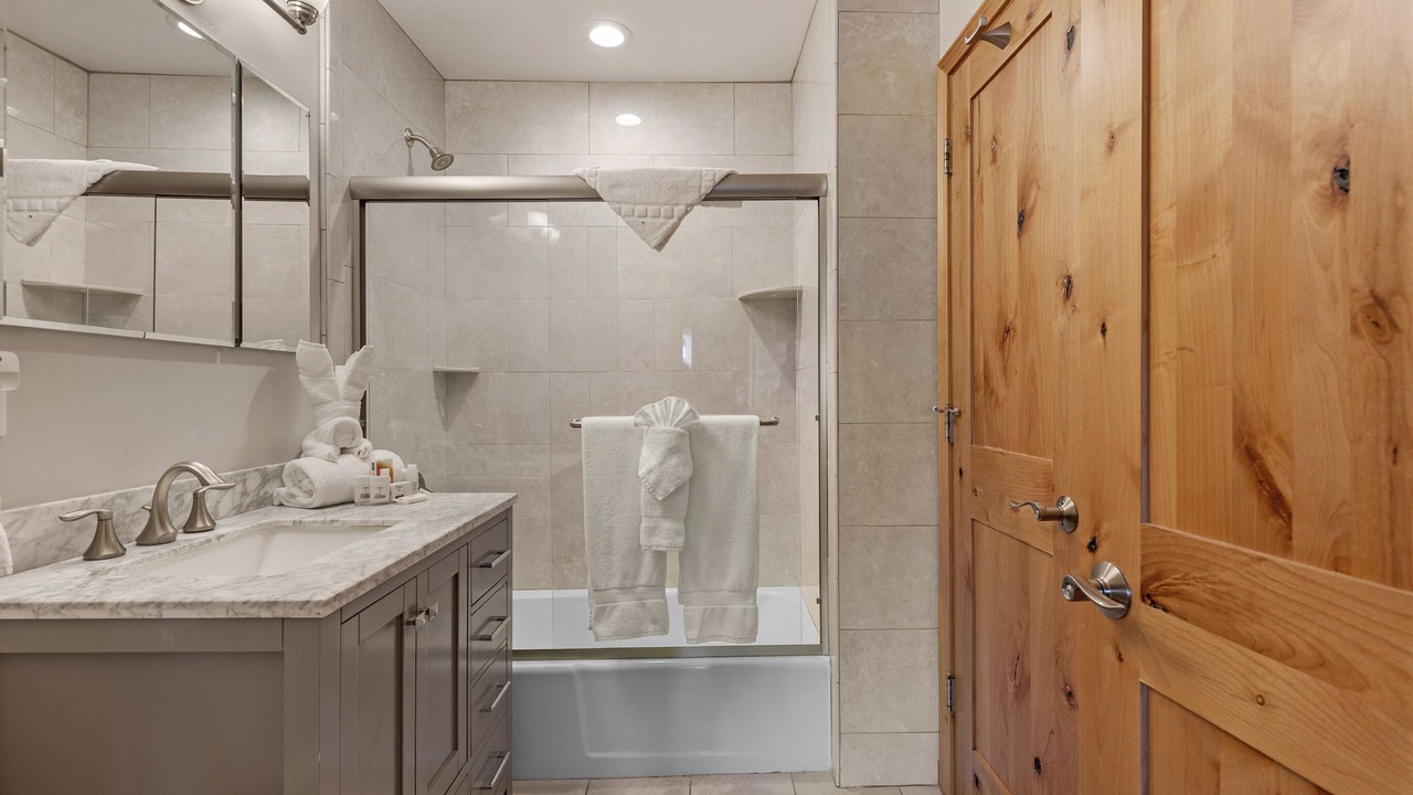 Photo of Bathroom in June Lake