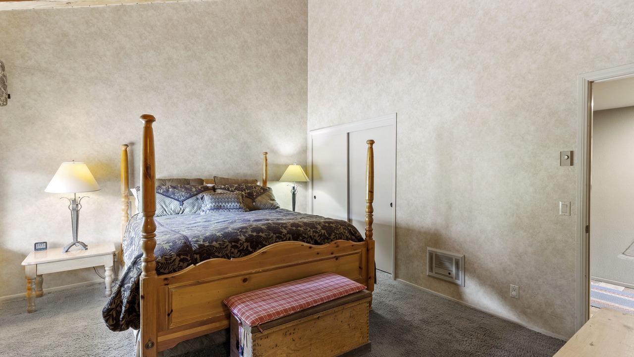 Photo of Bedroom in June Lake