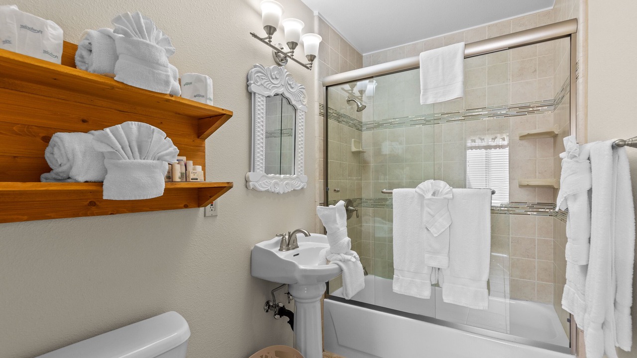 Photo of Bathroom in June Lake