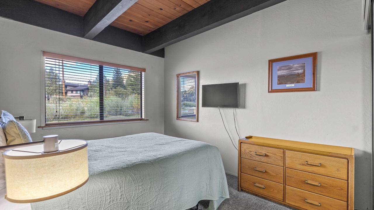 Photo of Bedroom in June Lake