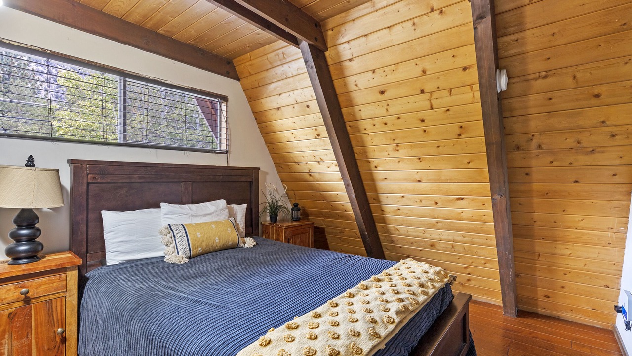 Photo of Bedroom in June Lake