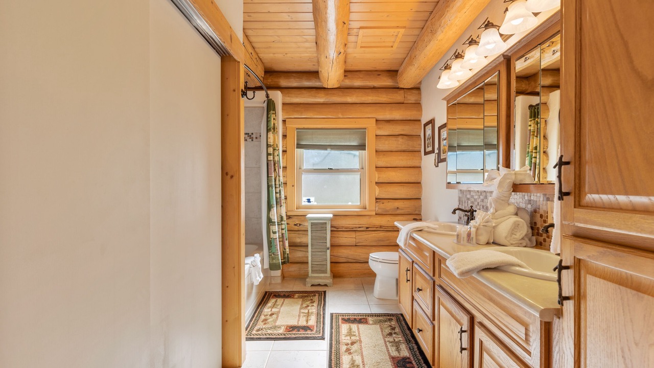 Photo of Bathroom in June Lake