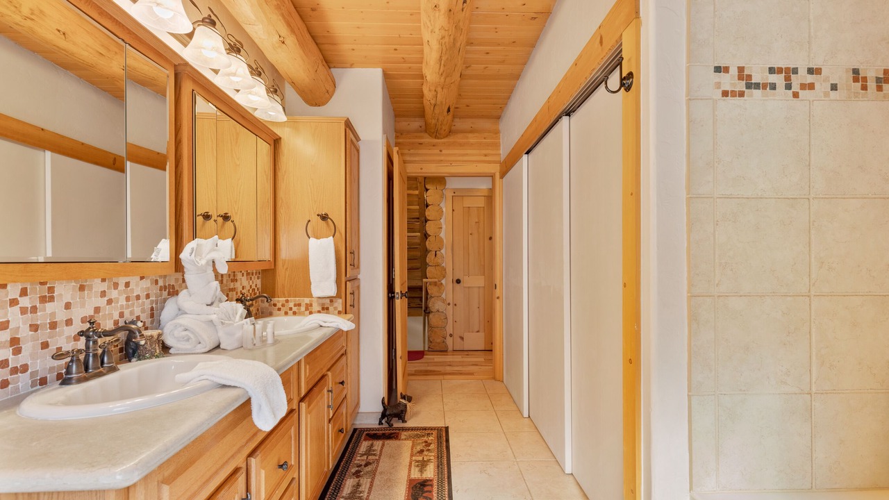 Photo of Bathroom in June Lake