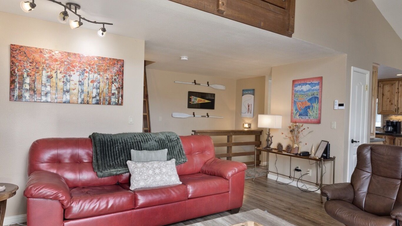Photo of Bedroom in June Lake