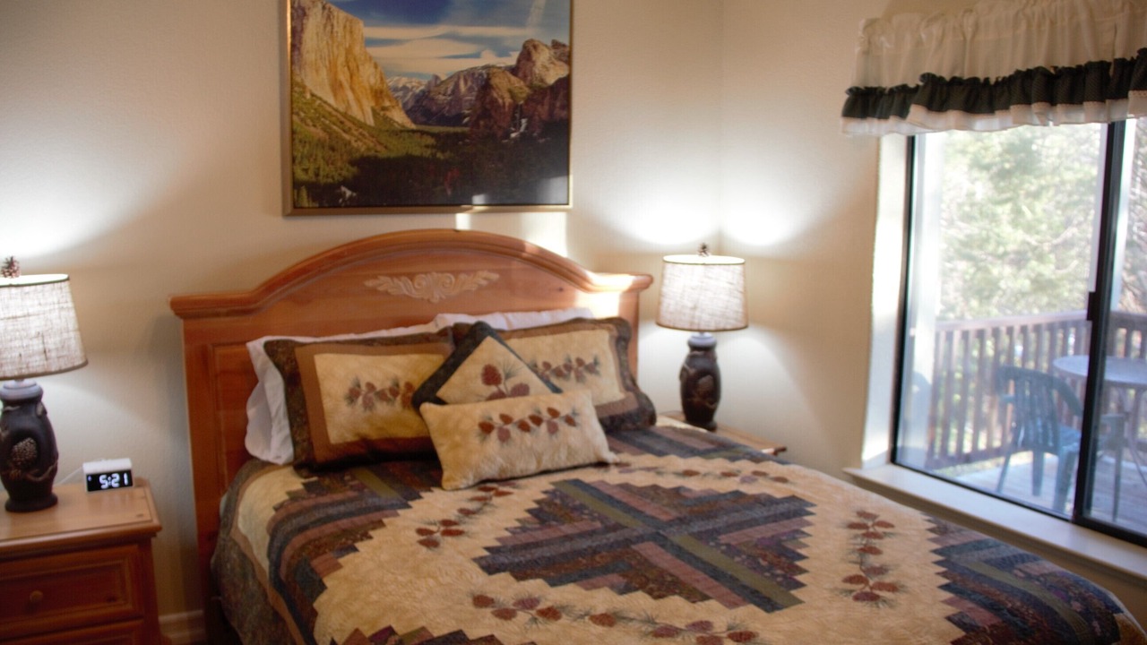 Photo of Bedroom in Shaver Lake