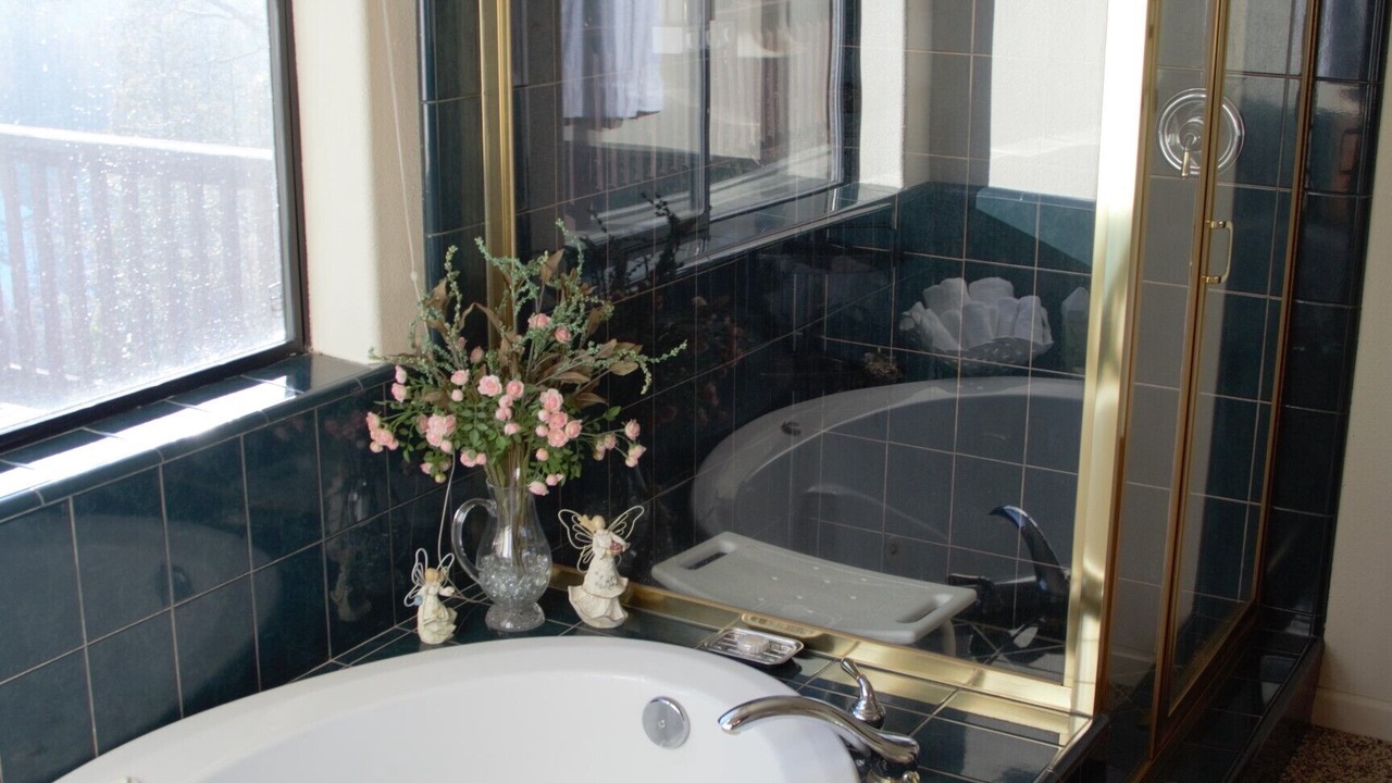 Photo of Bathroom in Shaver Lake