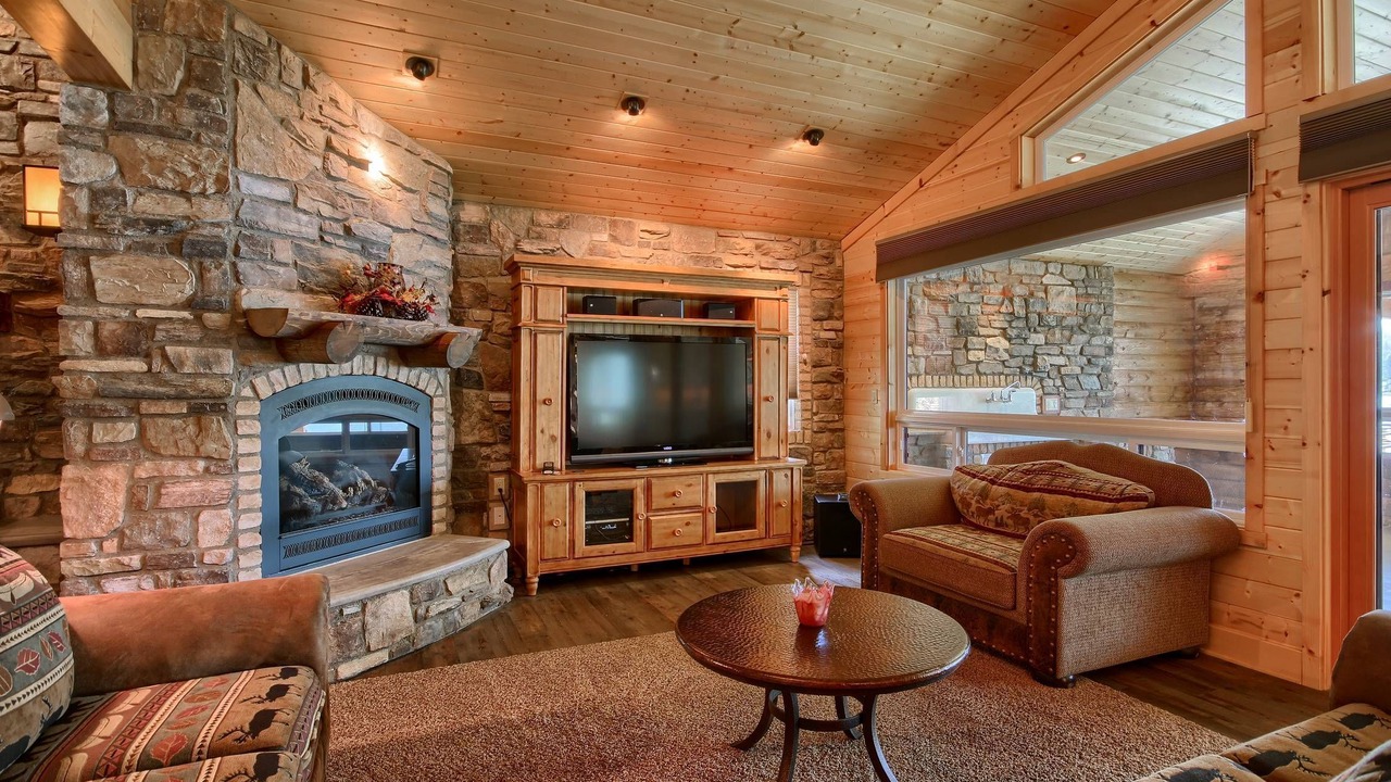 Photo of Livingroom in Bass Lake