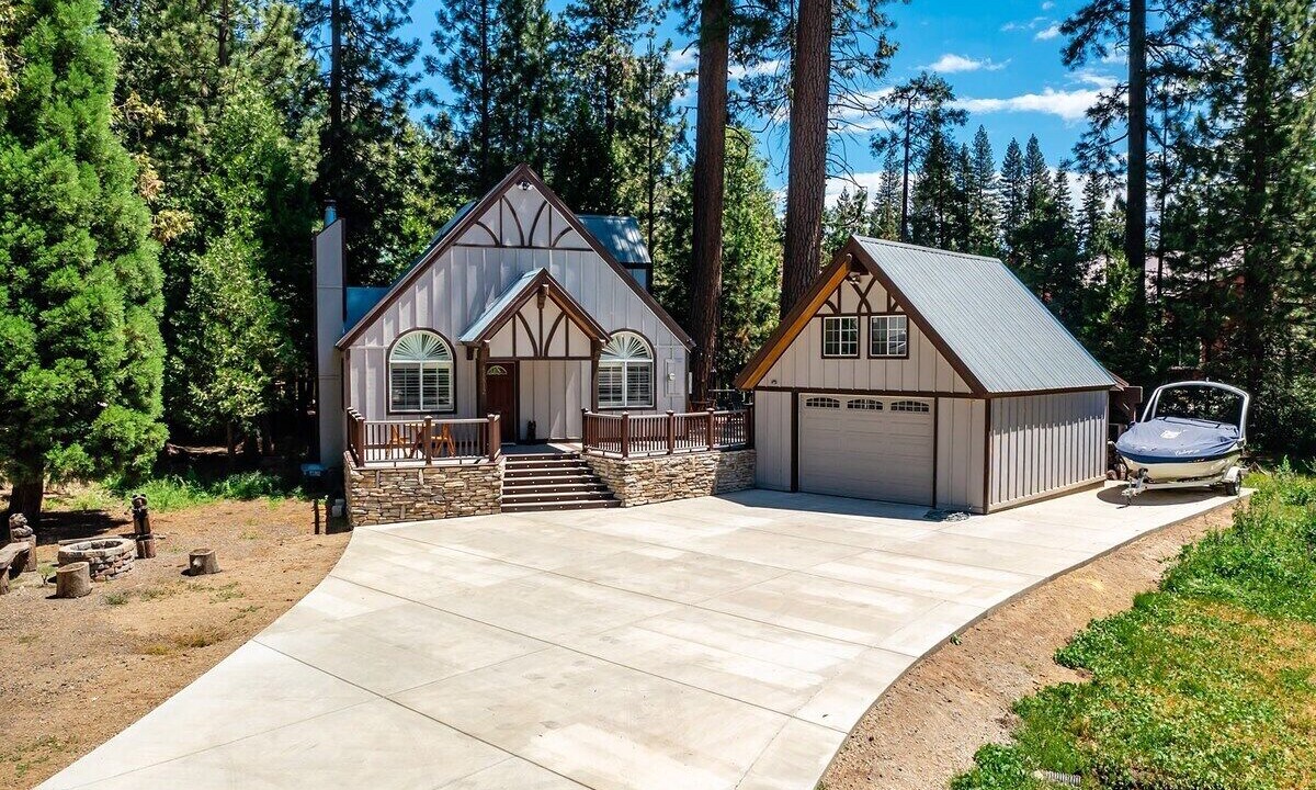Photo of Others in Shaver Lake