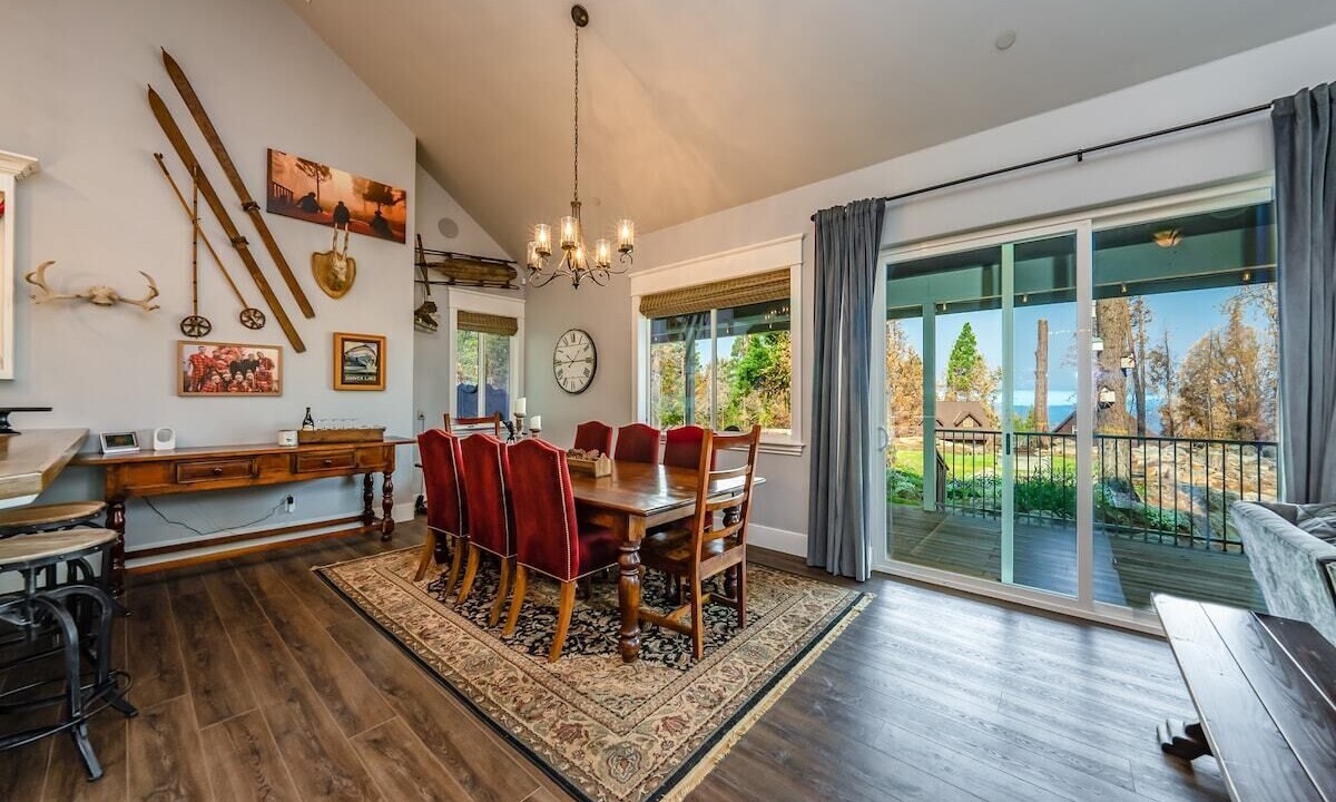Photo of Bedroom in Dogwood Mountain