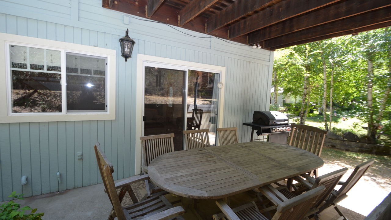 Photo of Outdoor in Bass Lake