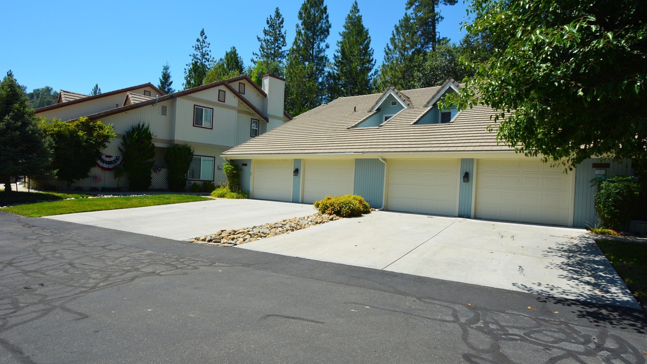 Photo of Outdoor in Bass Lake