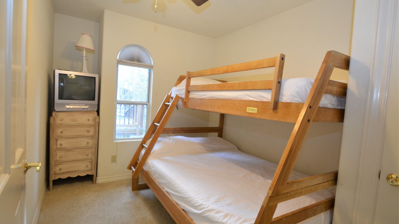 Photo of Bedroom in Bass Lake