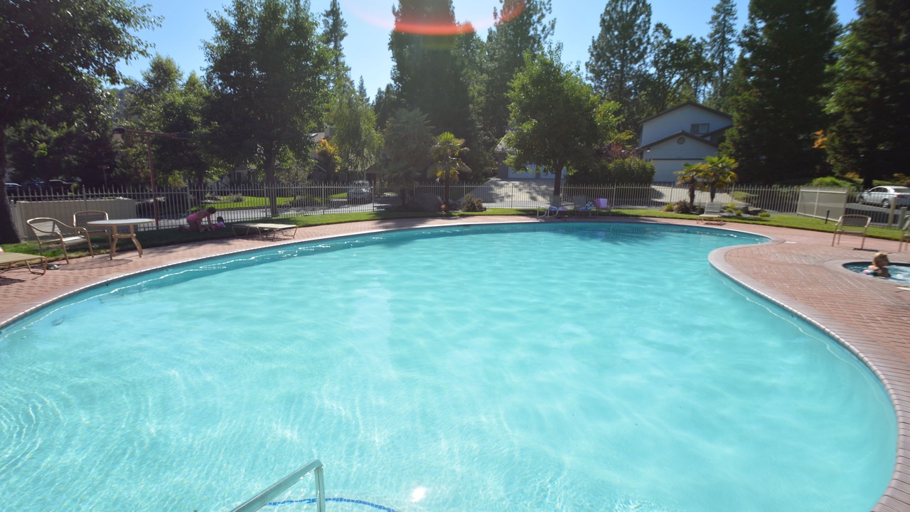 Photo of Outdoor in Bass Lake