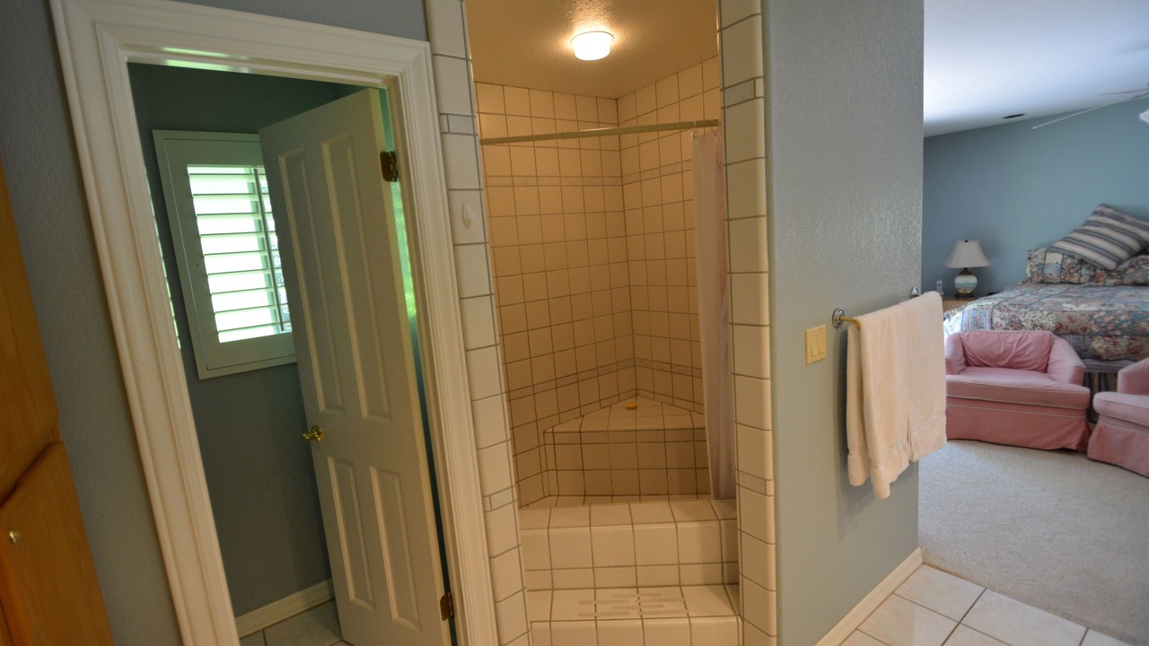 Photo of Bedroom in Bass Lake