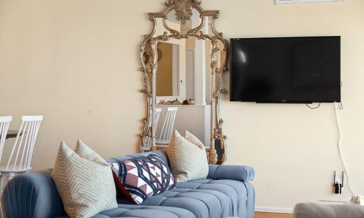 Photo of Livingroom in Sharp Park