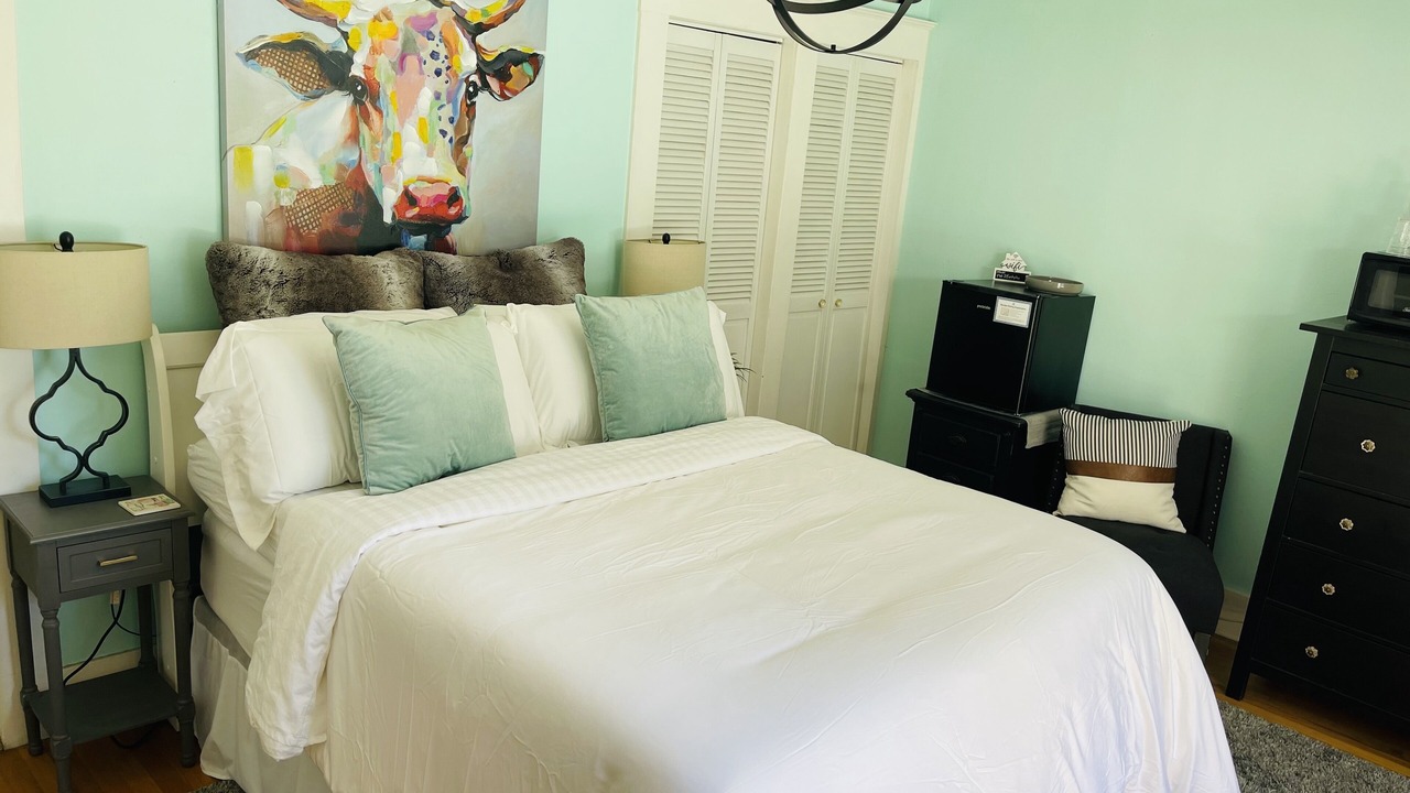 Photo of Bedroom in Tower District