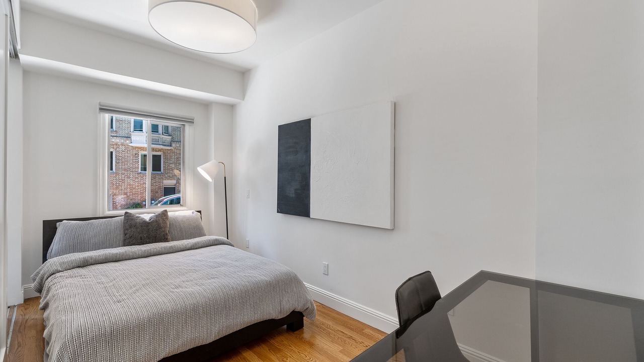 Photo of Bedroom in Financial District