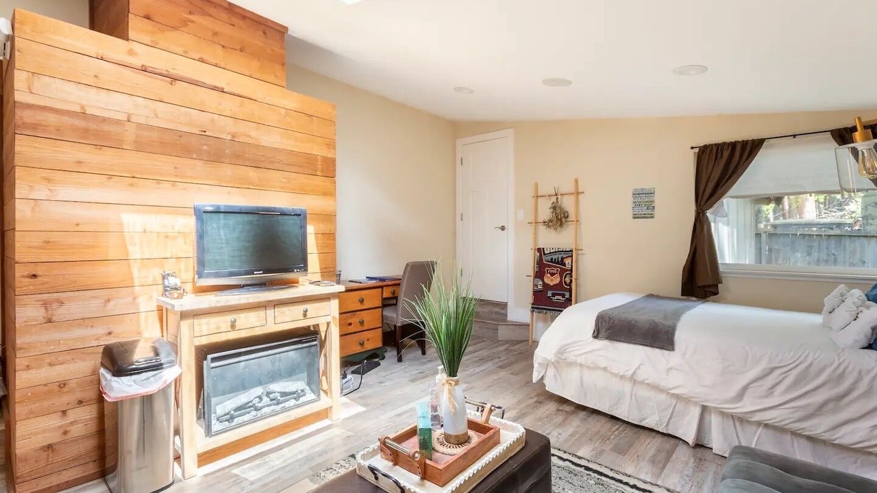 Photo of Bedroom in Tahoe Island