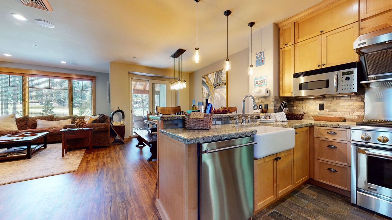 Photo of Kitchen in Woodwinds