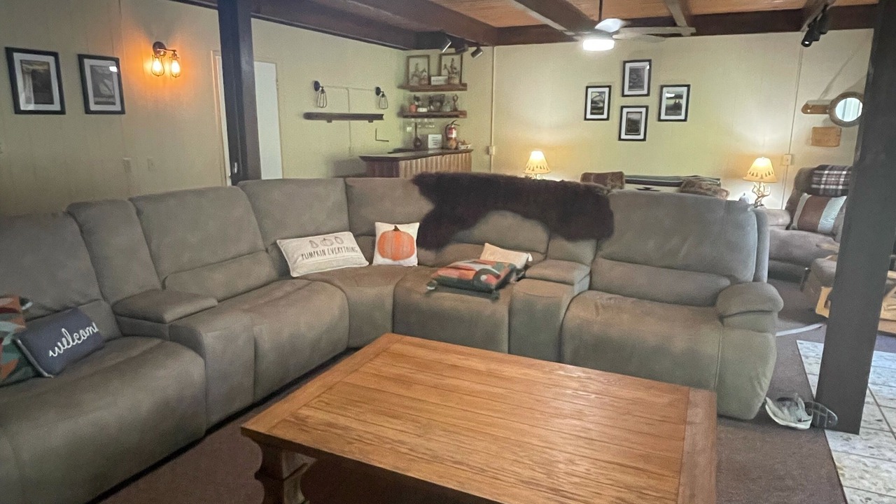 Photo of Livingroom in Sierra Cedars