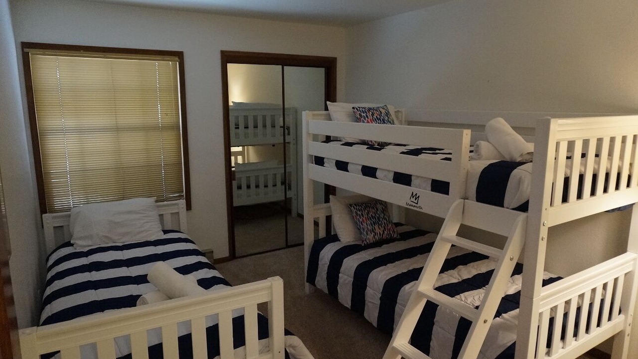 Photo of Bedroom in Mammoth Lakes