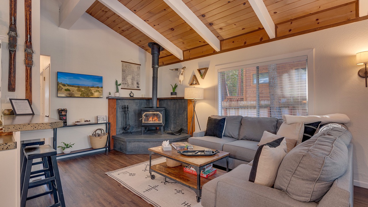 Photo of Livingroom in Tahoma