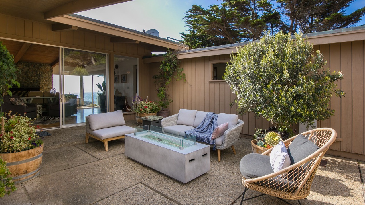 Photo of Livingroom in Carmel