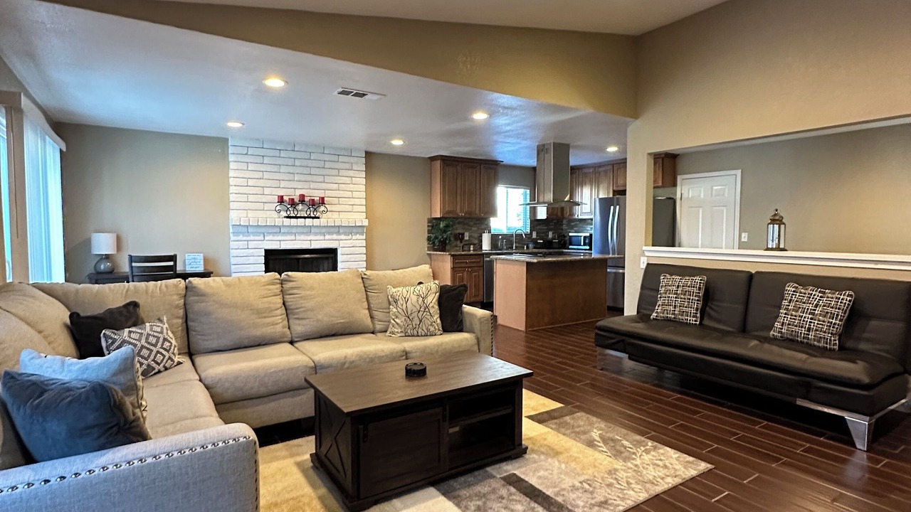 Photo of Livingroom in Turlock