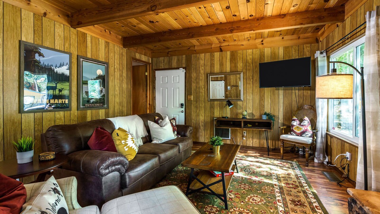 Photo of Livingroom in Twain Harte