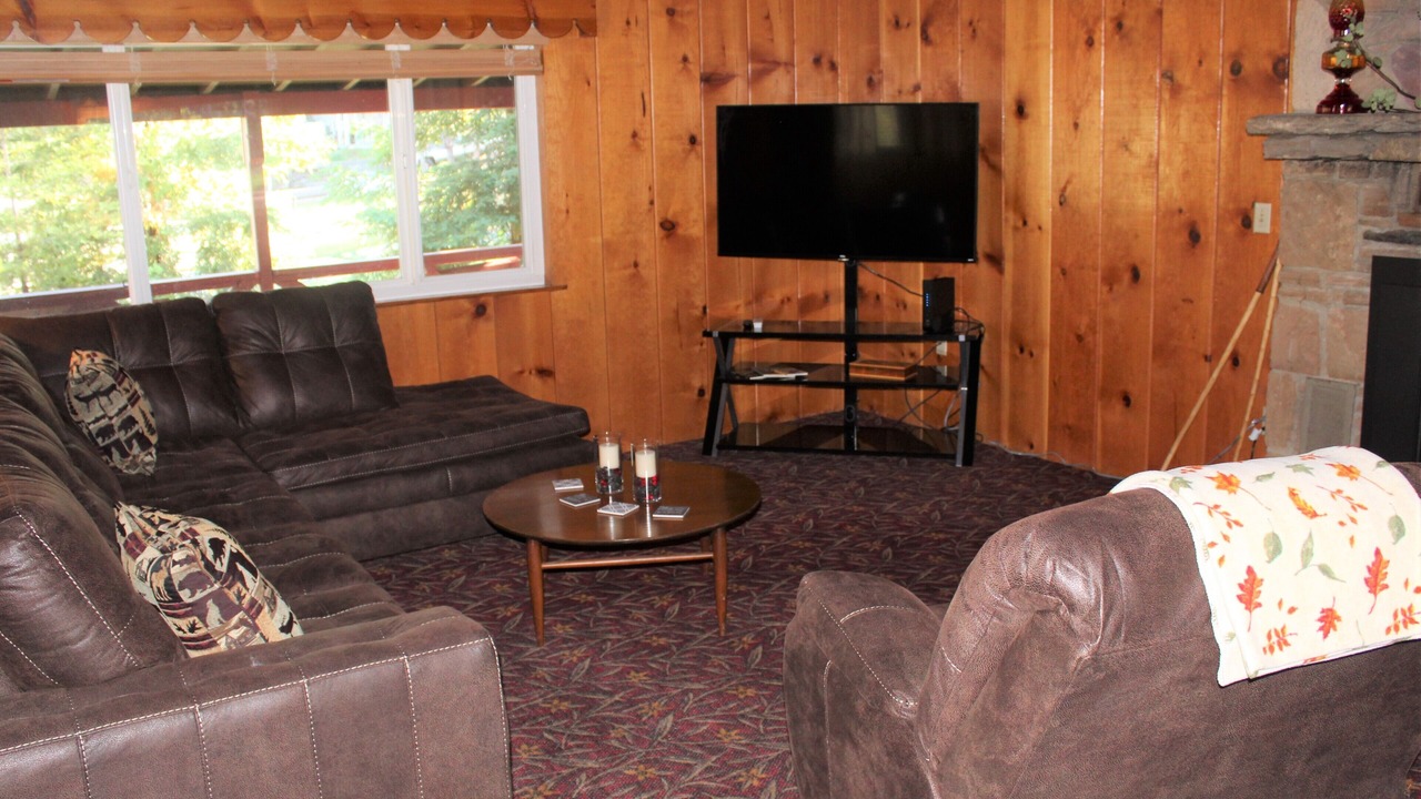 Photo of Livingroom in Oakhurst