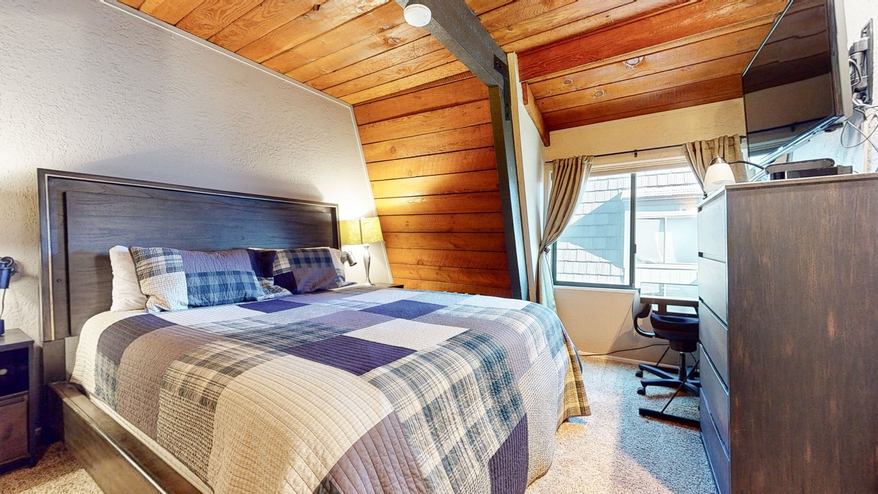Photo of Bedroom in Majestic Pines